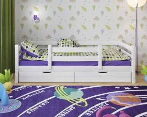 Детская кровать из массива березы Соня-5 (Белый/Лак) в Губахе - gubaha.mebel-74.com | фото