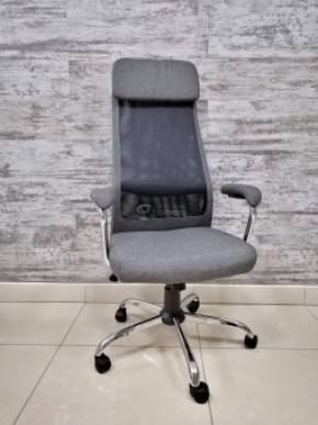 Кресло Barneo K-115 для персонала (серая ткань, черная сетка) в Губахе - gubaha.mebel-74.com | фото