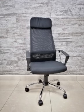 Кресло Barneo K-116 для персонала (черная ткань, черная сетка) в Губахе - gubaha.mebel-74.com | фото