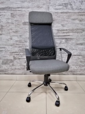 Кресло Barneo K-116 для персонала (серая ткань, черная сетка) в Губахе - gubaha.mebel-74.com | фото