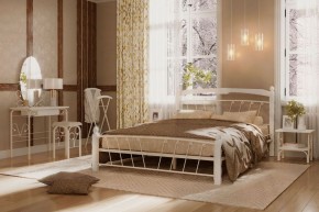Кровать "Муза 1" КМД10  БЕЛАЯ (1600*2000) (ножки-белые) с коваными изделиями в Губахе - gubaha.mebel-74.com | фото