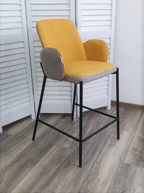 Полубарный стул NYX (H=65cm) VF106 желтый / VF120 серый М-City в Губахе - gubaha.mebel-74.com | фото